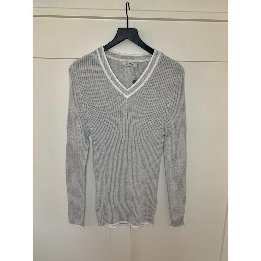 Alpha Studio V-Neck Sweater in Gray Size XXXL Pullover Knit Classic Retro Warmer